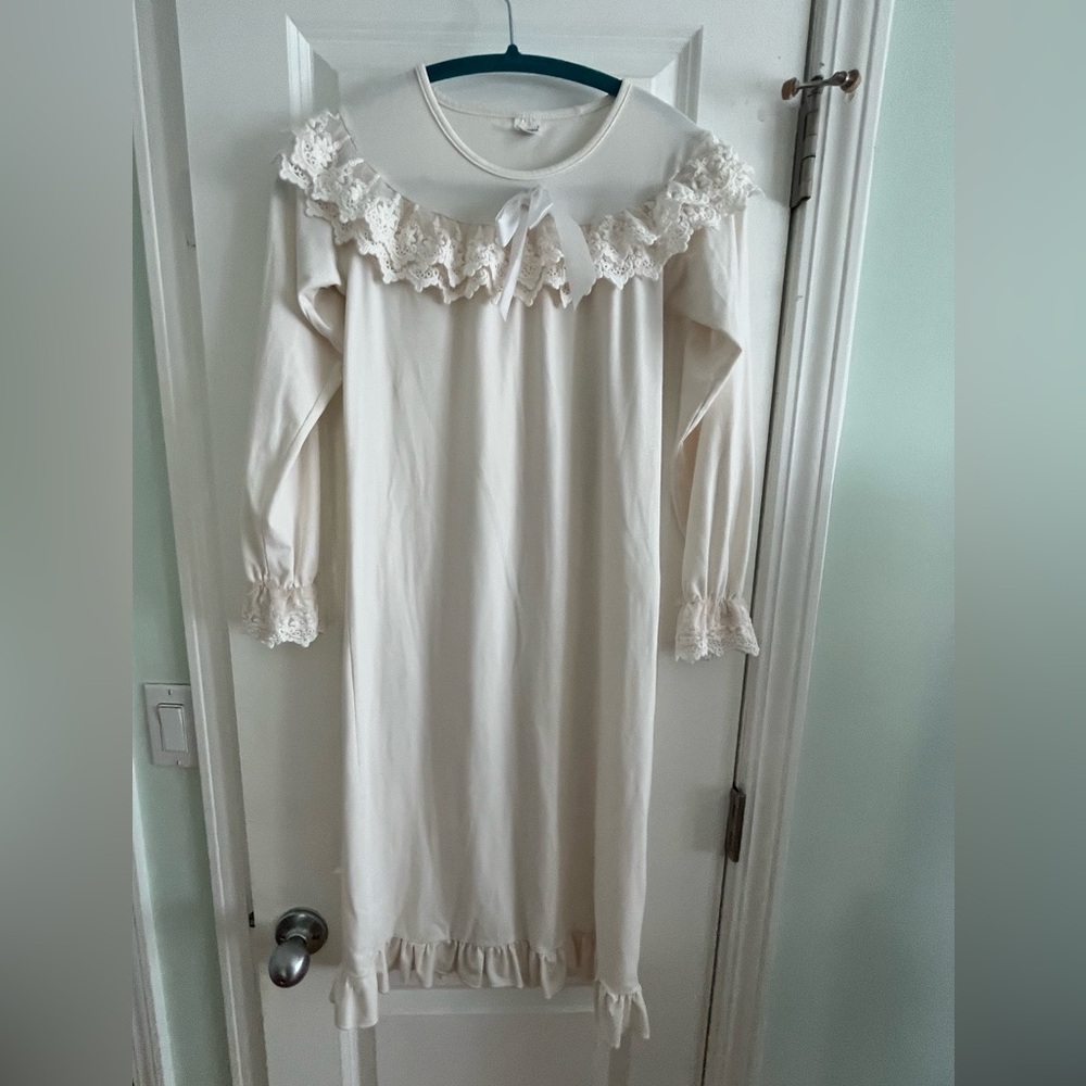 Haunted Victorian girl nightgown. Child size XL